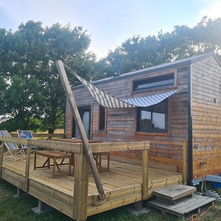 Camping A La Ferme - Hebergements Insolites Cerisy-la-Foret 外观 照片