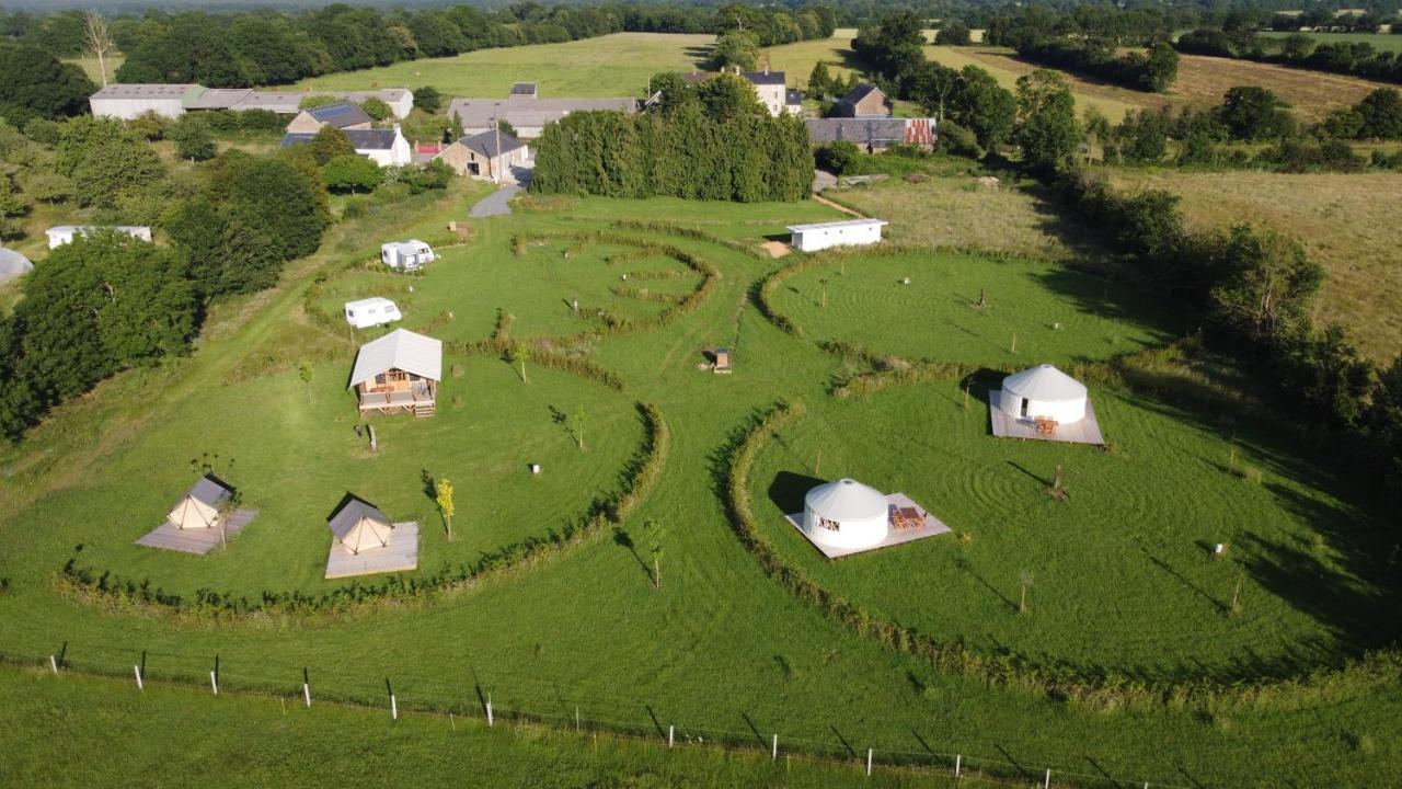Camping A La Ferme - Hebergements Insolites Cerisy-la-Foret 外观 照片