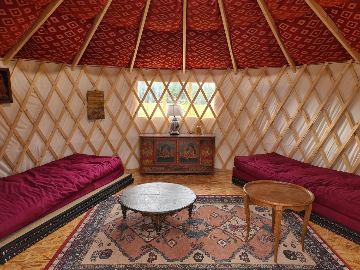 Camping A La Ferme - Hebergements Insolites Cerisy-la-Foret 外观 照片