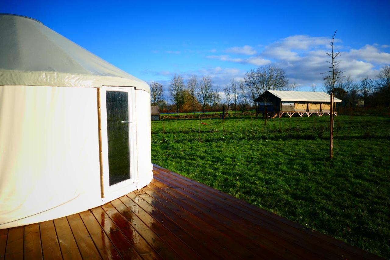 Camping A La Ferme - Hebergements Insolites Cerisy-la-Foret 外观 照片