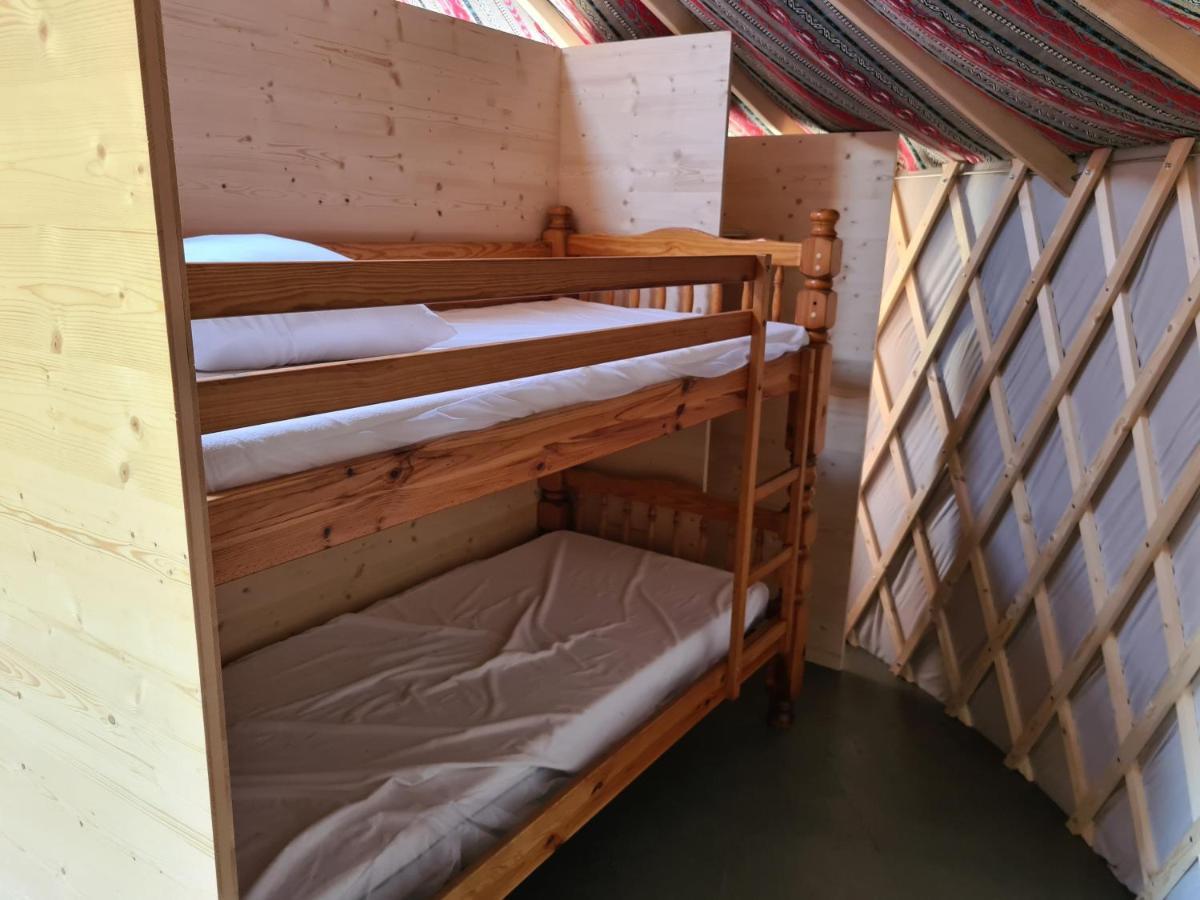 Camping A La Ferme - Hebergements Insolites Cerisy-la-Foret 外观 照片